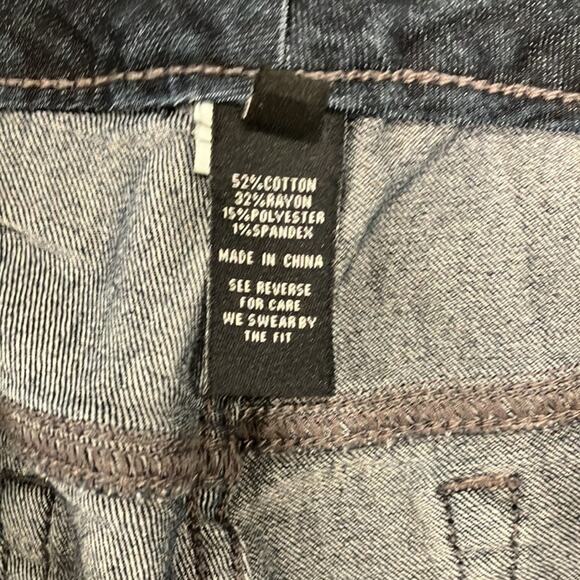 TORRID Dark Wash Stretch Skinny Ankle Jeans Size 16 - Picture 4 of 9